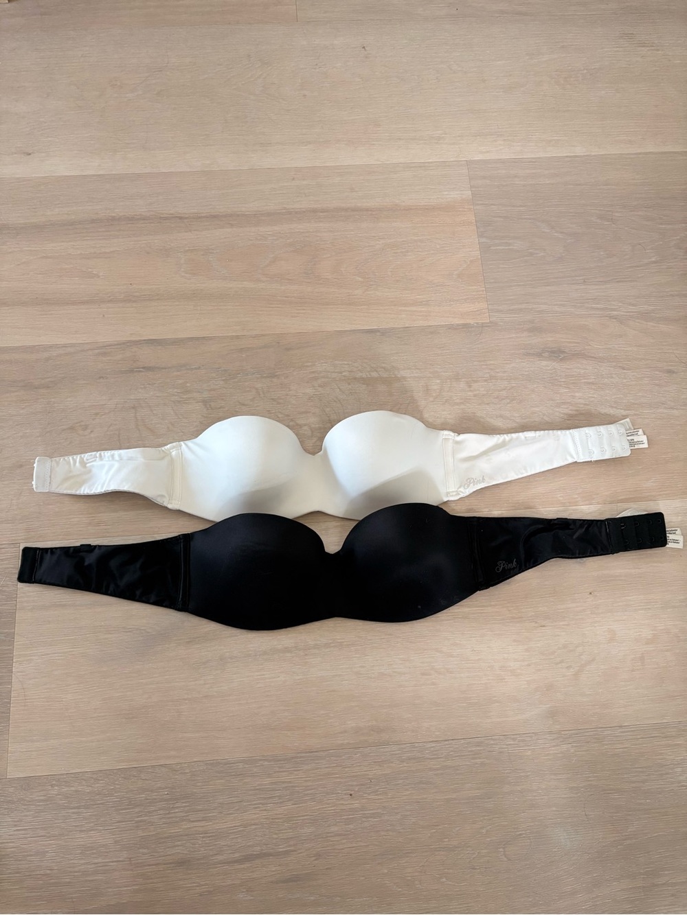 PINK Victoria's Secret Convertible Strapless Bra - Black & White
